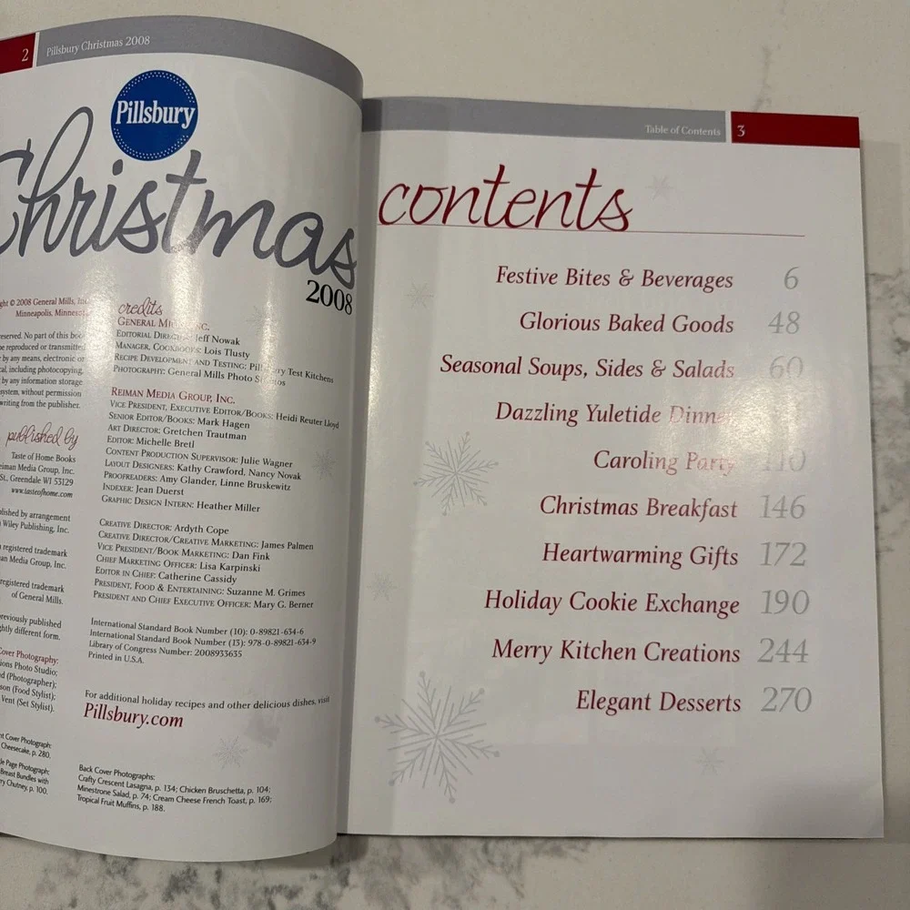 Pillsbury Christmas‎ 2008 Cookbook By Taste Of Homes General Mills Hardcover